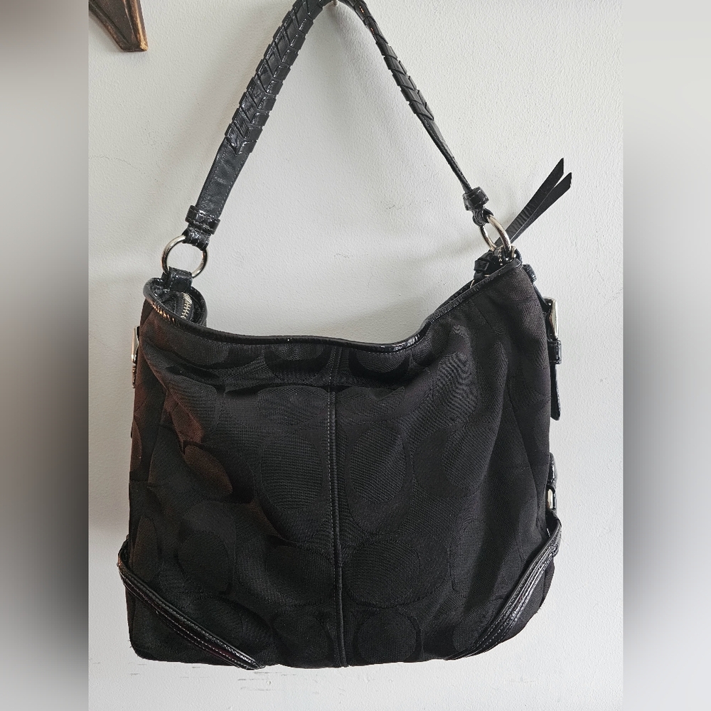 Coach Chelsea Signature Katarina Bag - #18903 - Black - Picture 2 of 15